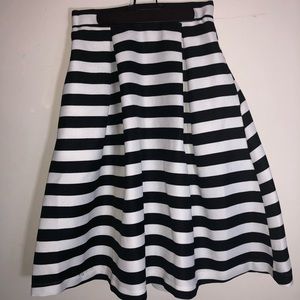 Striped Midi Skirt with pockets
